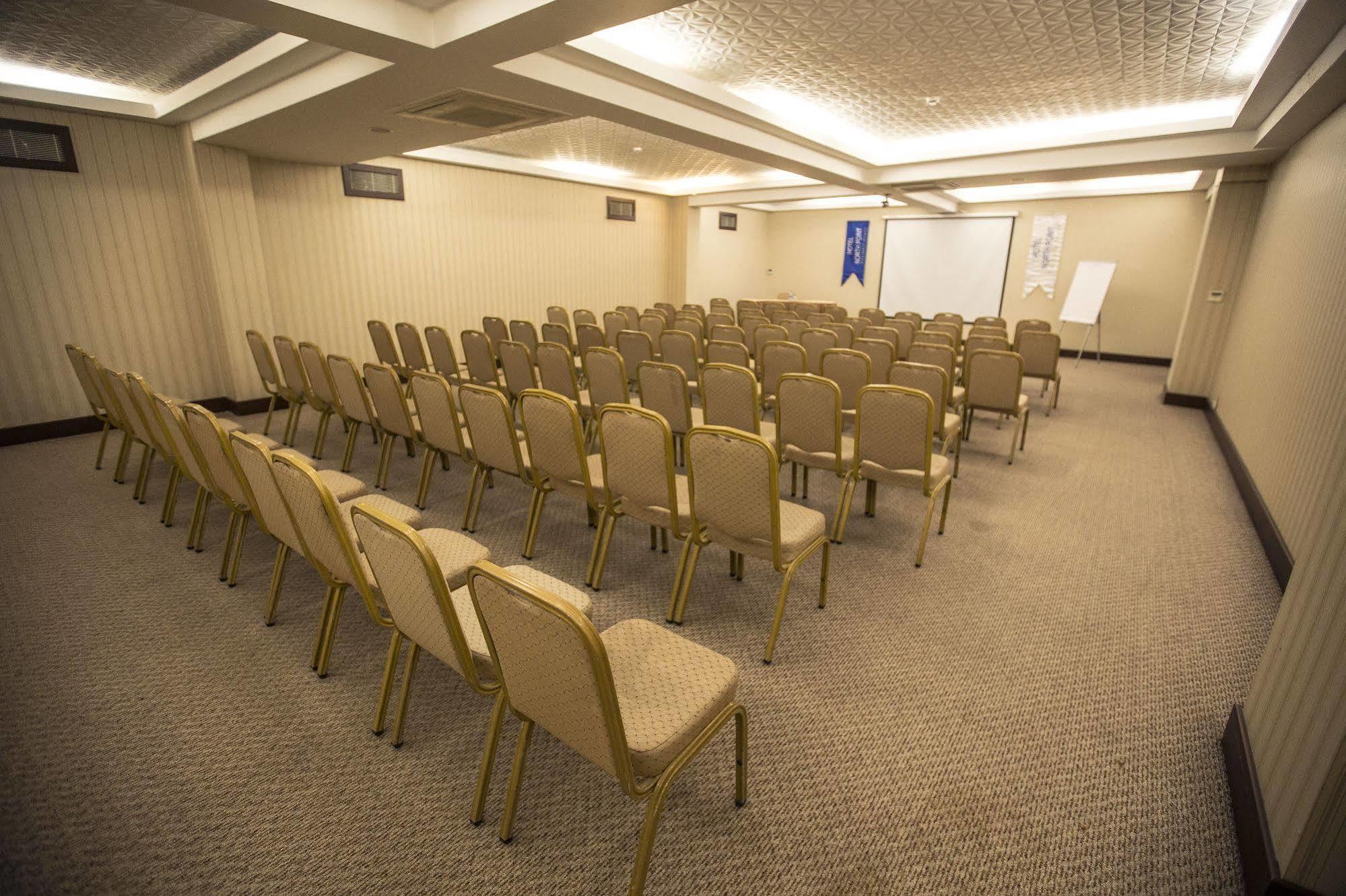 North Point Hotel Деницли Экстерьер фото