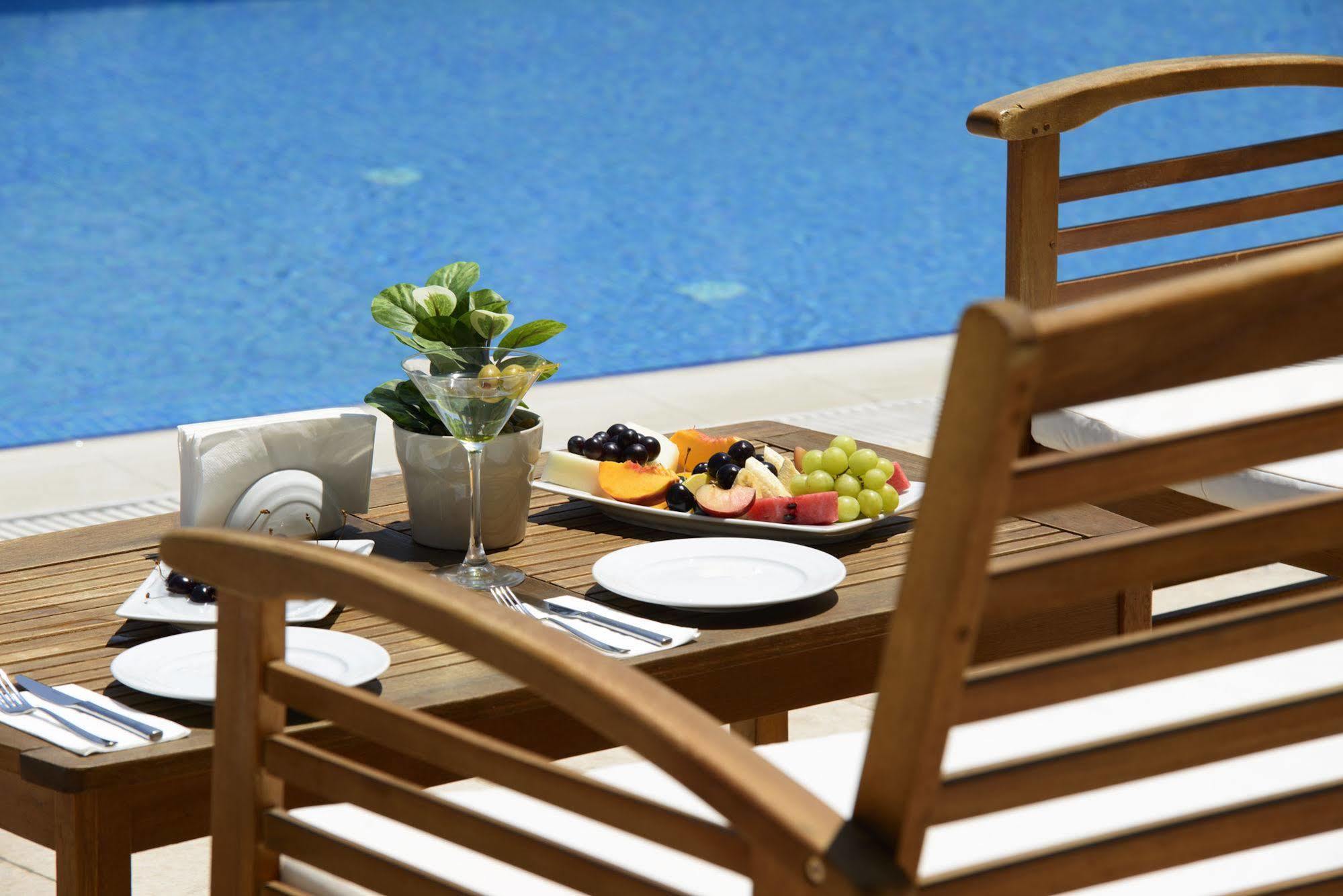 North Point Hotel Деницли Экстерьер фото